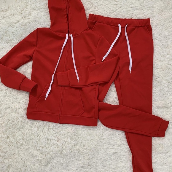 Jogger Set - Picture 7 of 11